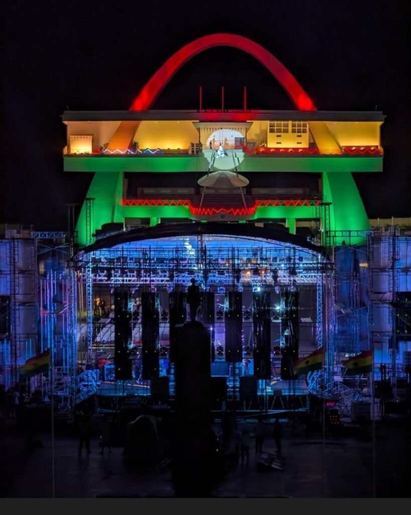 black star square lit up by virtual hub